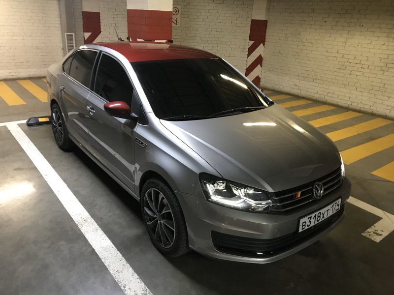 VW Polo 2020 черный