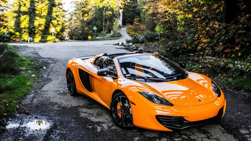 MCLAREN 320