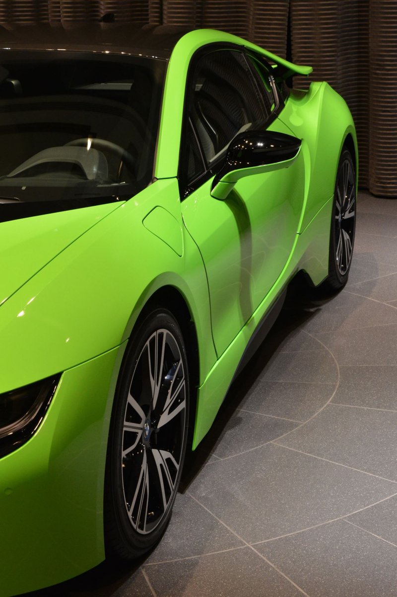BMW i8 Lime Green