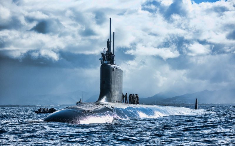 USS Chicago (SSN 721)