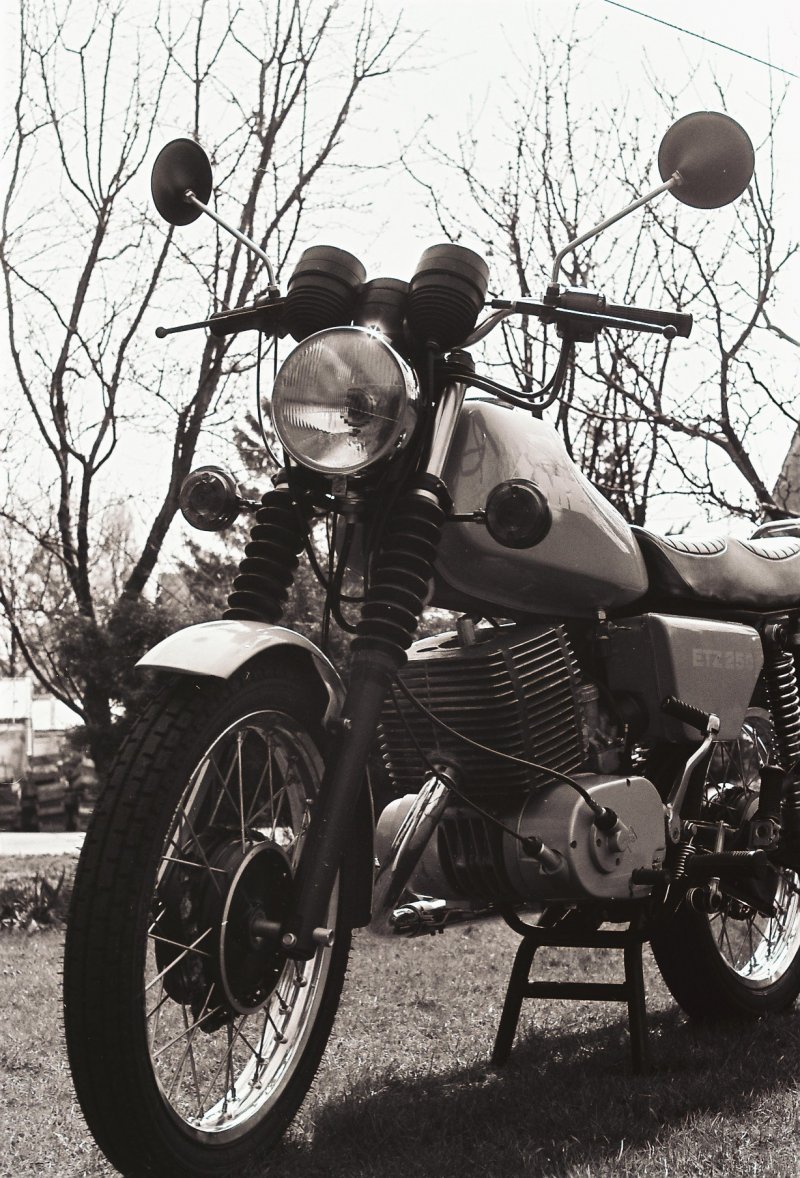 MZ ETZ 250 Military