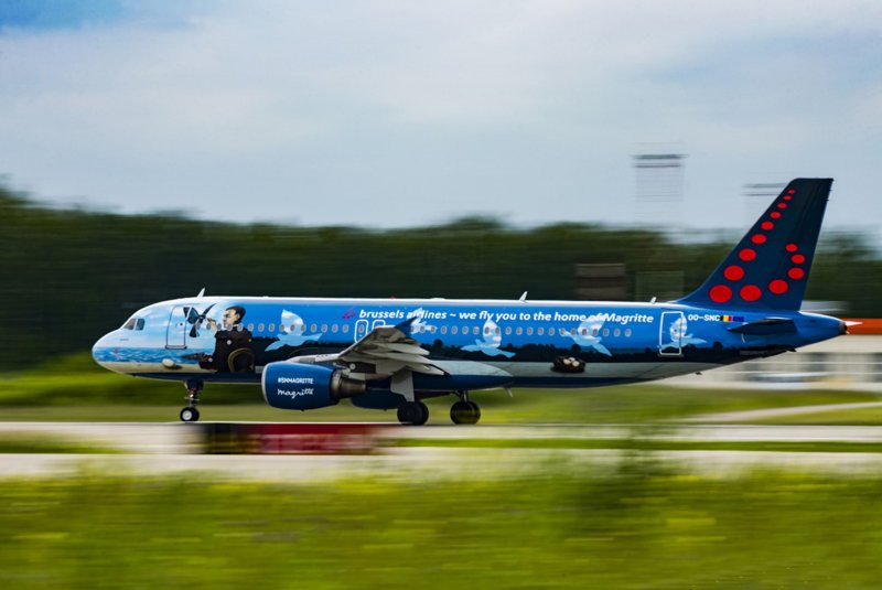Взлет Dreamliner гиф