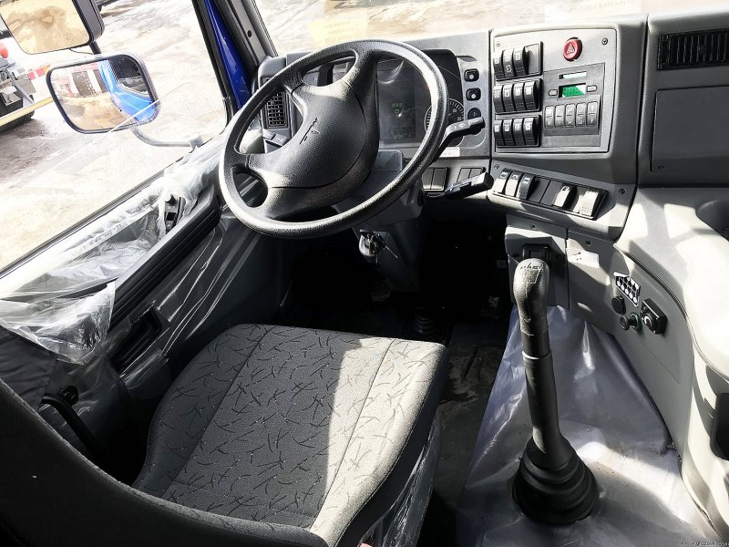 МАЗ 5440е8 кабина