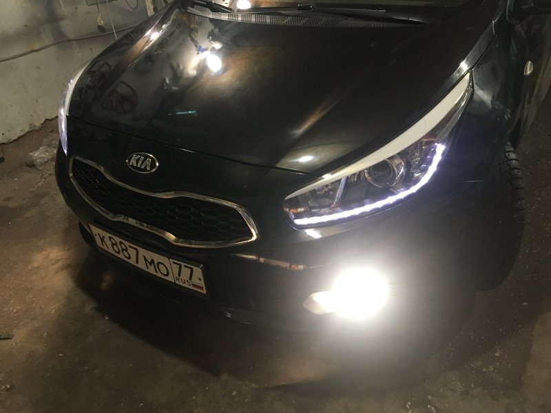 Kia Ceed фара левая