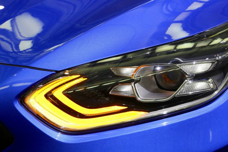 Kia Ceed 2018 фара