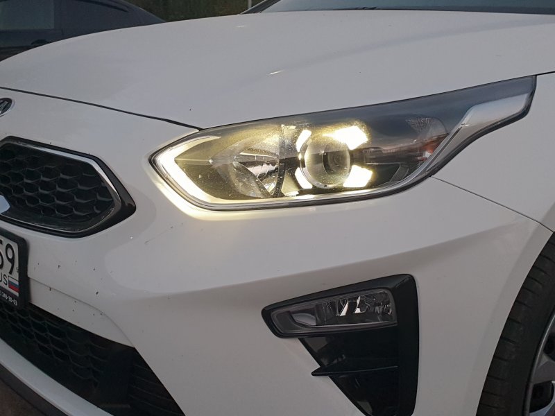 Kia Ceed 2019 фары