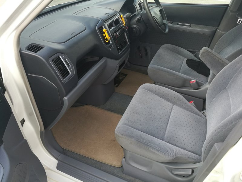 Mitsubishi Mirage Dingo