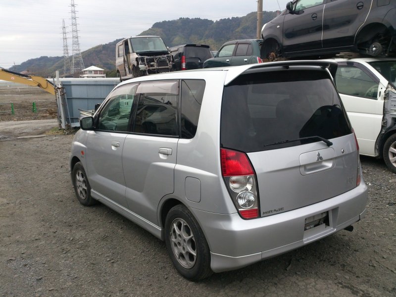 Mitsubishi Dingo 1999