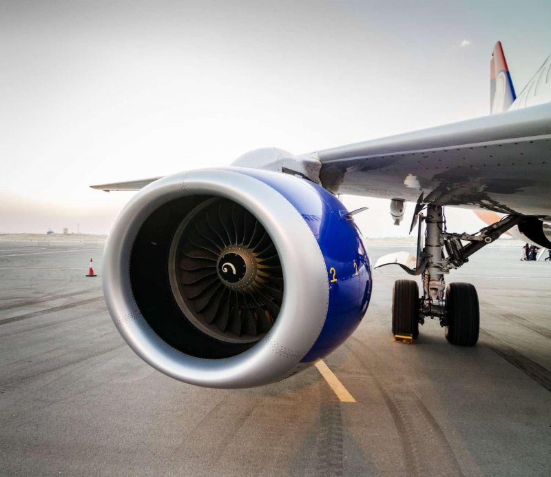 MCDONNELL Douglas MD-80/90