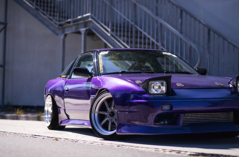 Nissan Skyline GTR r32 Midnight Purple