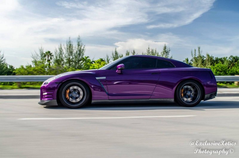 Nissan GTR 35 Purple