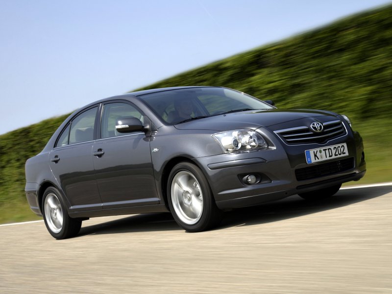 Toyota Avensis II