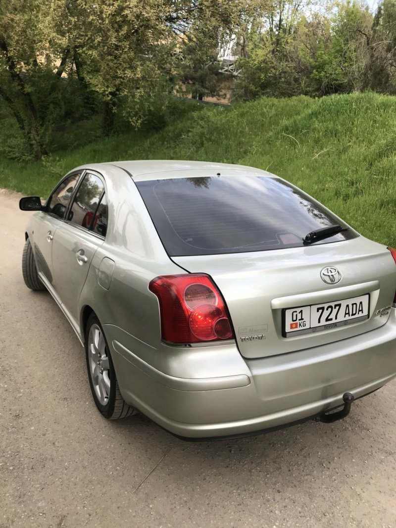 Тойота Аванес 2 поколения