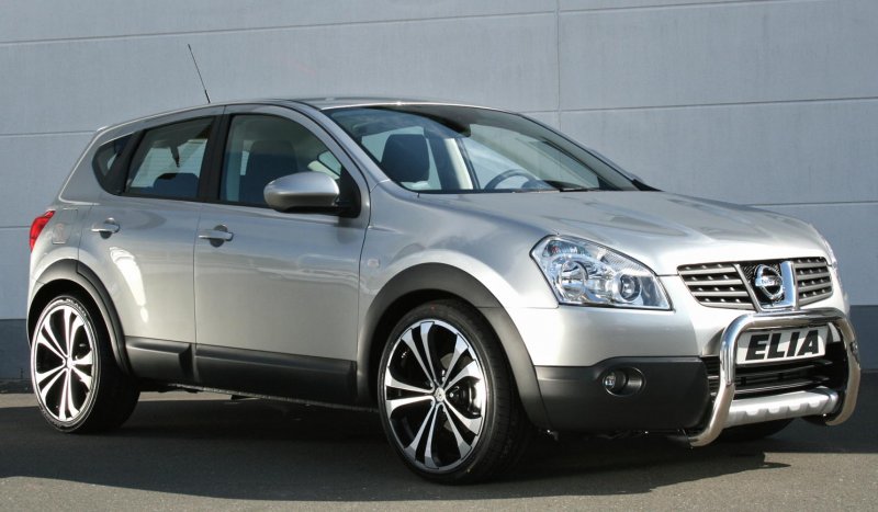 Nissan Qashqai j10 серебристый