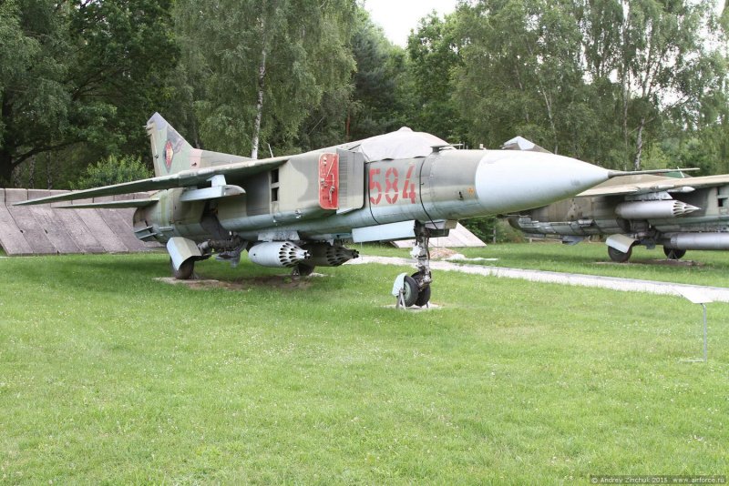 Миг 23 МФ самолет