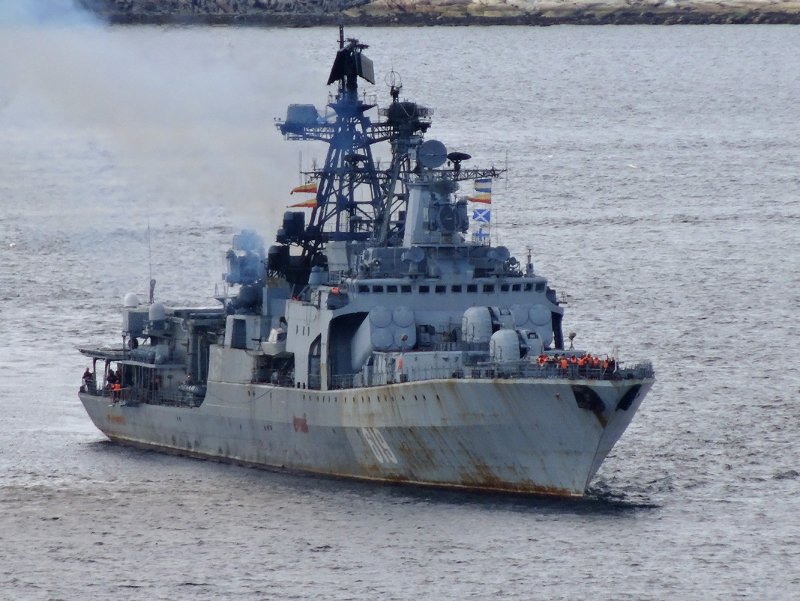 Три эсминца