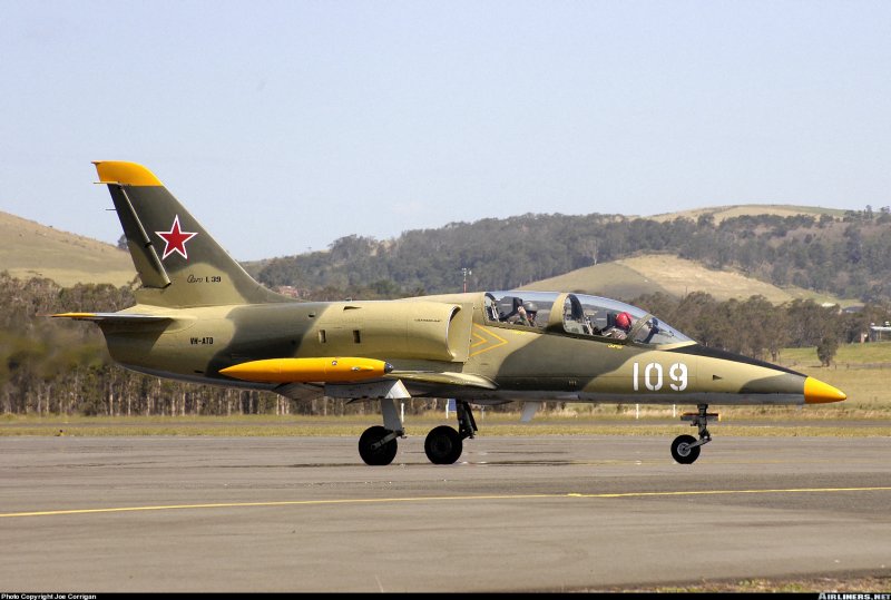 Истребитель л-39 Альбатрос полет