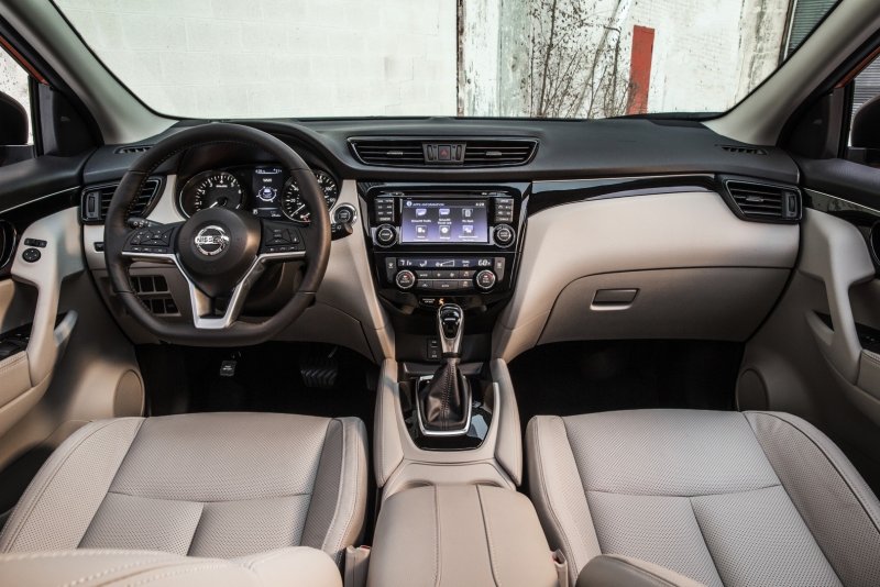 Nissan Qashqai 2018 салон
