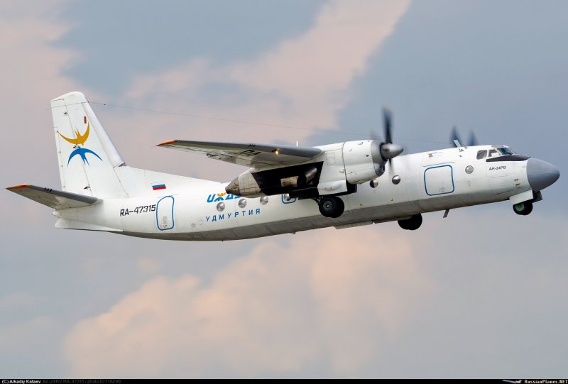 АН 24 авиакомпании Пионер