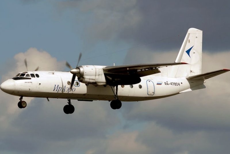 Antonov an-24 самолет