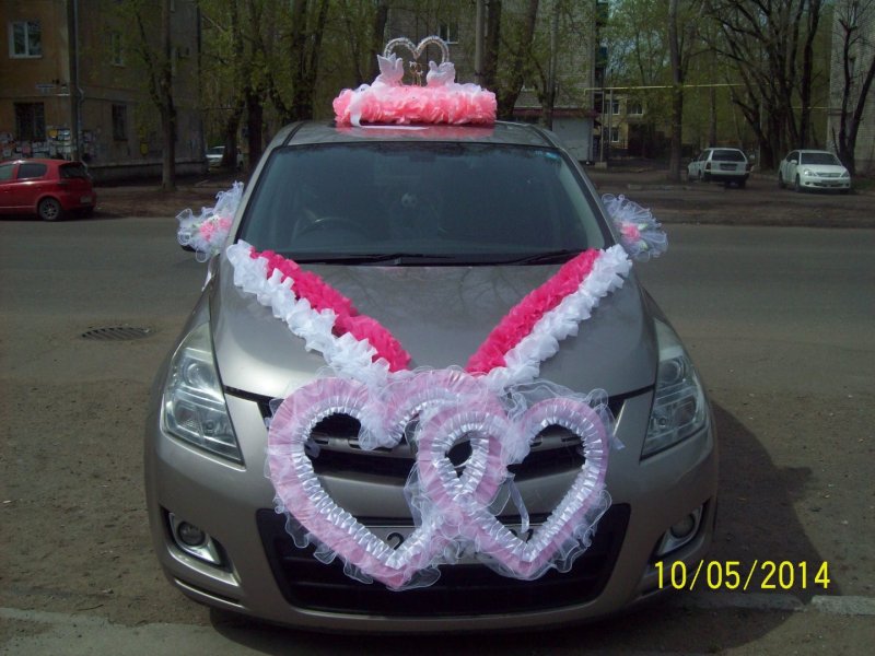 Свадебные украшения на машину