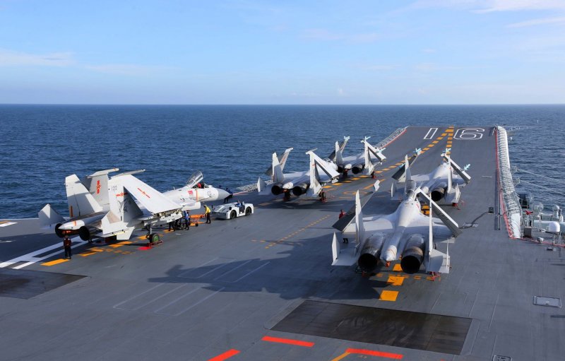 J-15 авианосец
