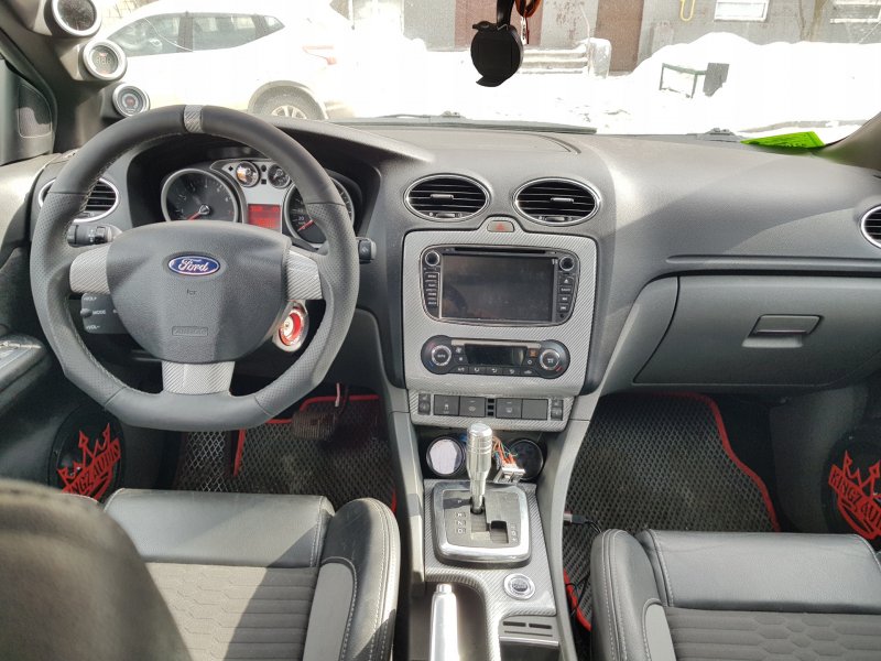 Ford Focus 2 хэтчбек салон