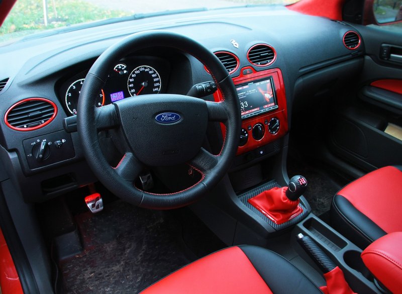 Ford Focus 2 салон