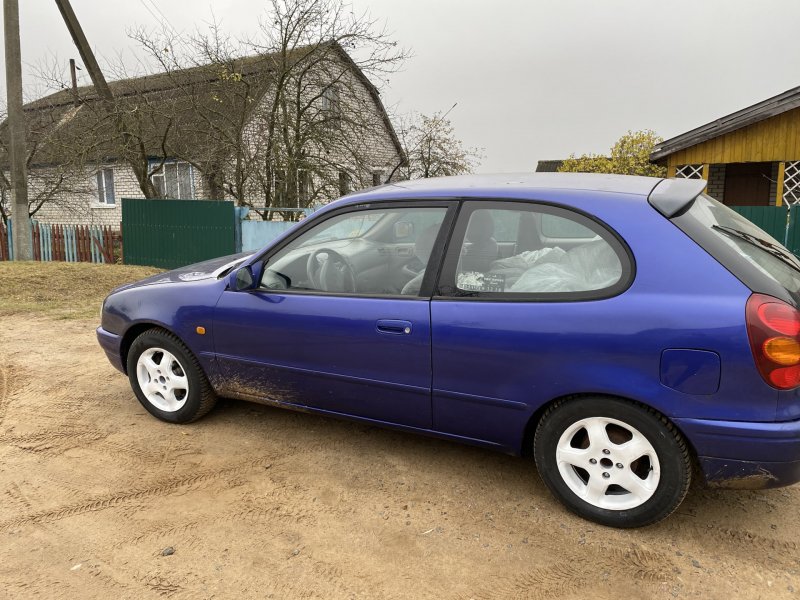 Toyota Corolla e11
