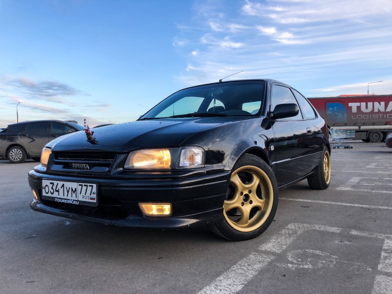 Toyota Corolla e110 2001