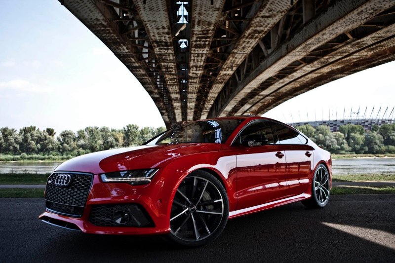 Ауди rs7 2017