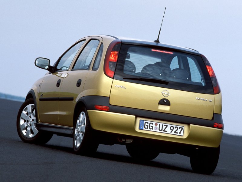 Опель Corsa 2003