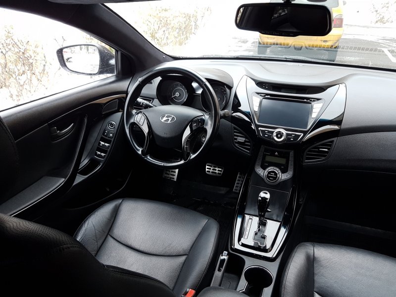 Hyundai Elantra MD 2015 салон