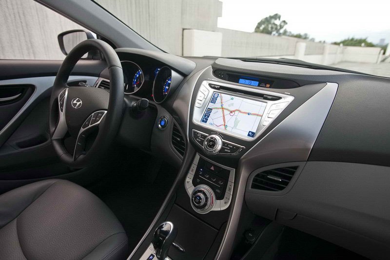 Hyundai Elantra 2011