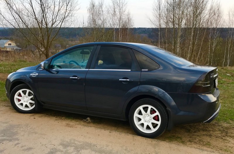 Ford Focus 2 Рестайлинг r16
