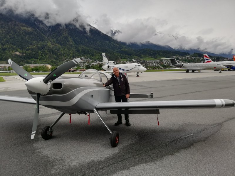 Самолёт vans rv8