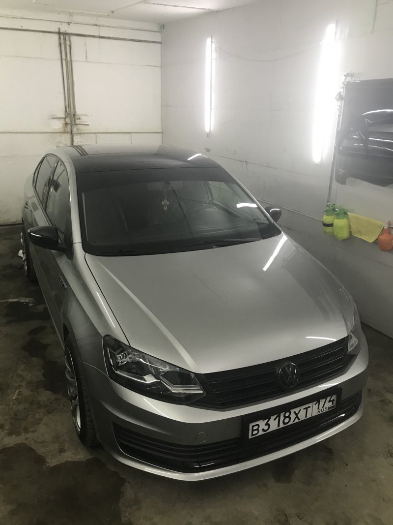 Polo sedan золотистый 2021