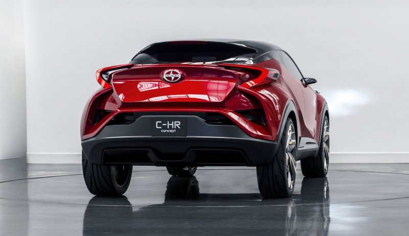 Новая Тойота c-HR