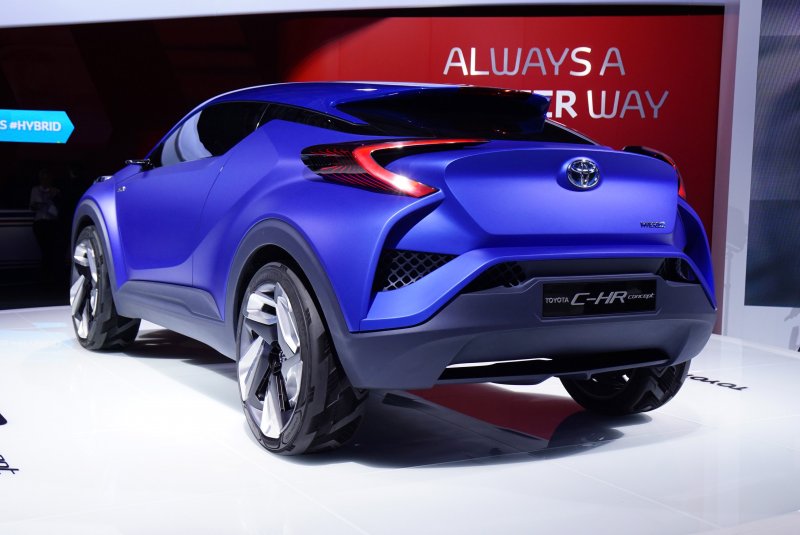 Тойота Chr Concept 2014