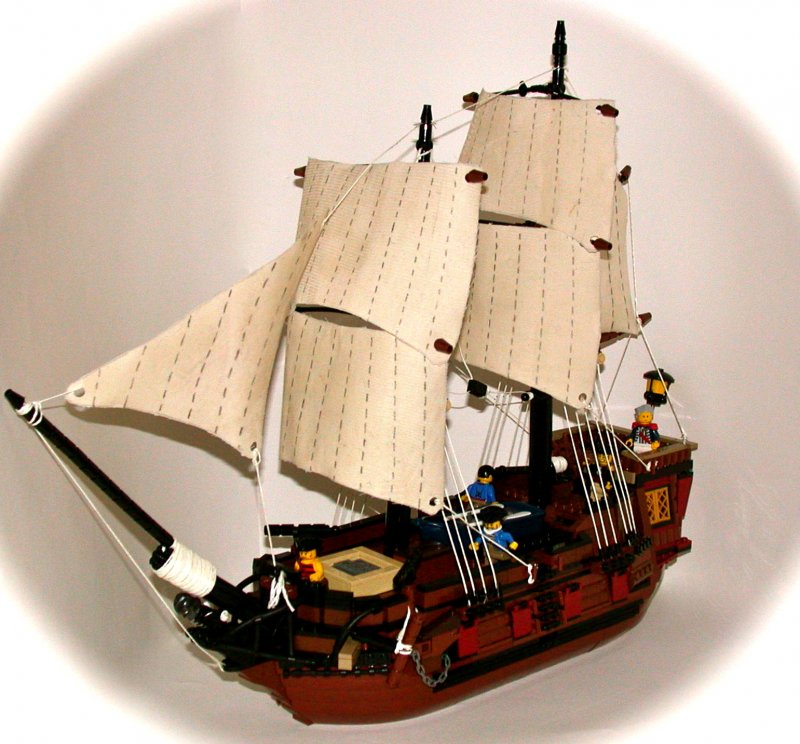 HMS Interceptor пираты