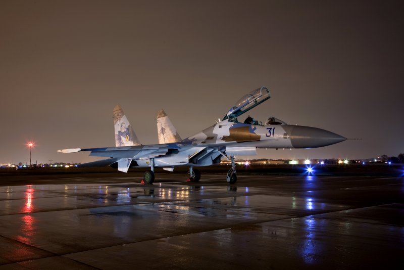 Су 27 ночью
