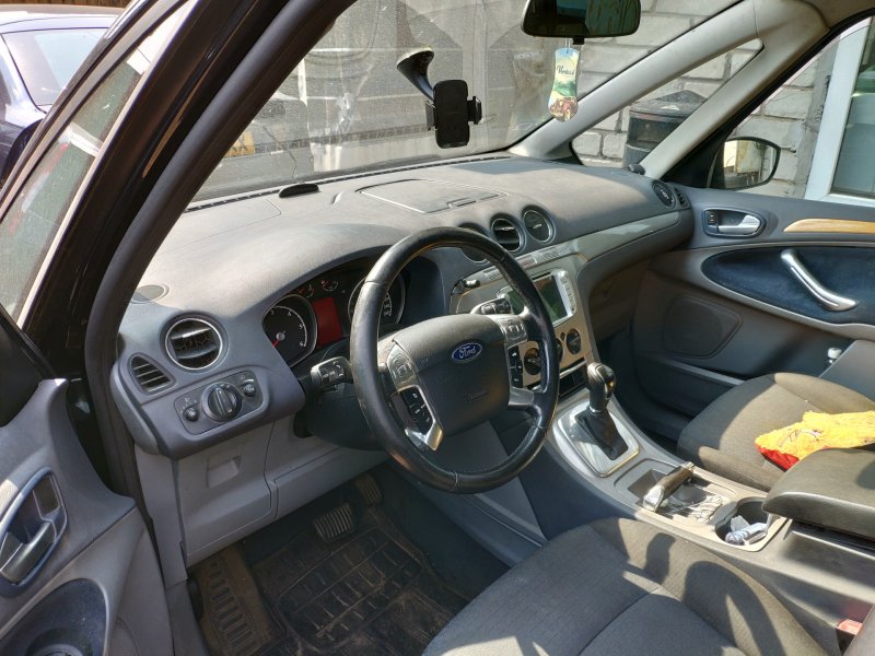 Ford Galaxy 2002. 2.2 Бензин интерьер