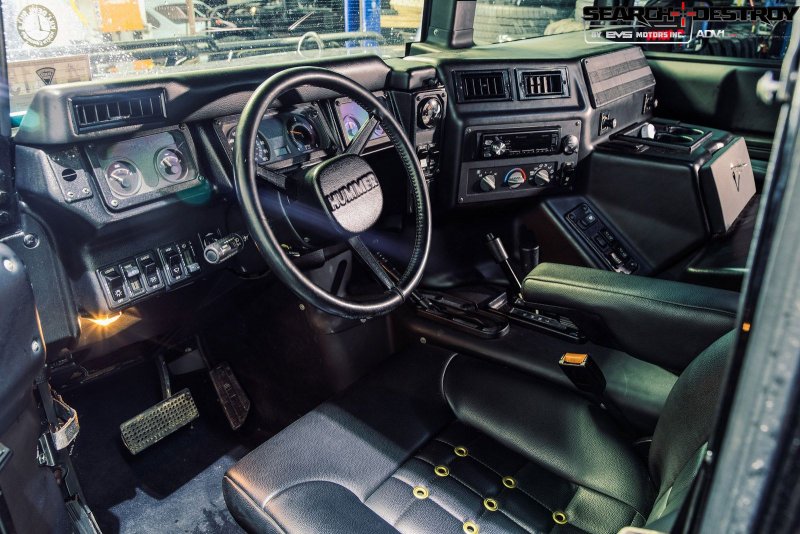 Hummer h1 салон военный
