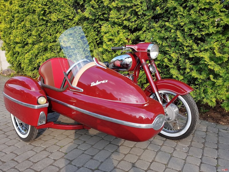 Ява 250