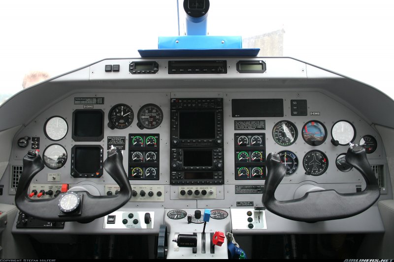 Extra aircraft США Германия EA-500