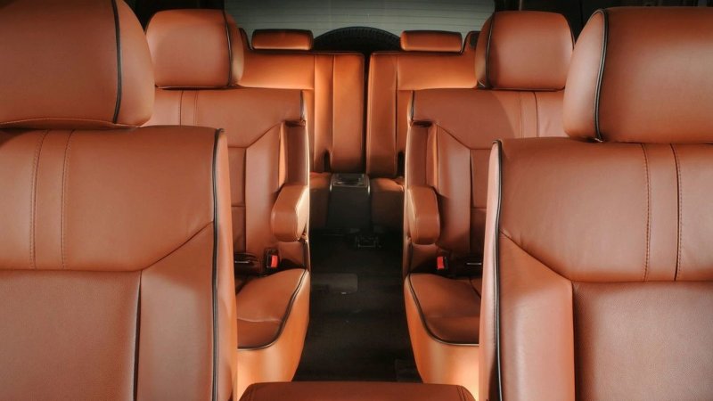 Hummer h2 салон сзади