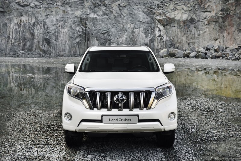 Toyota Land Cruiser Prado 2014