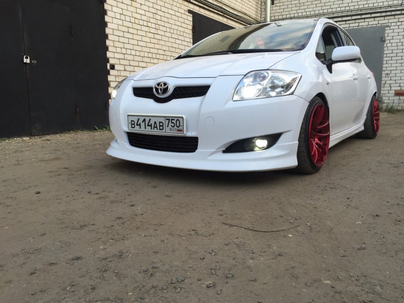 Toyota Auris 2008 Стайлинг