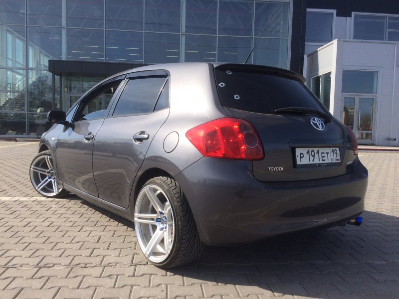 Toyota Auris 2008 обвес