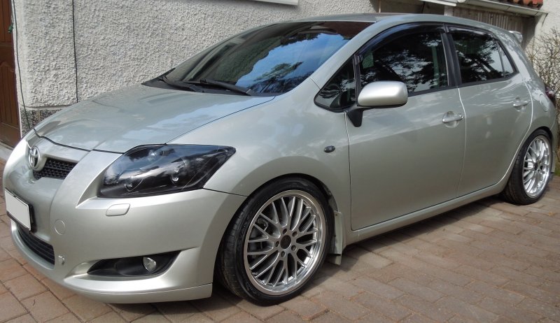 Toyota Auris 2008 тюнинг